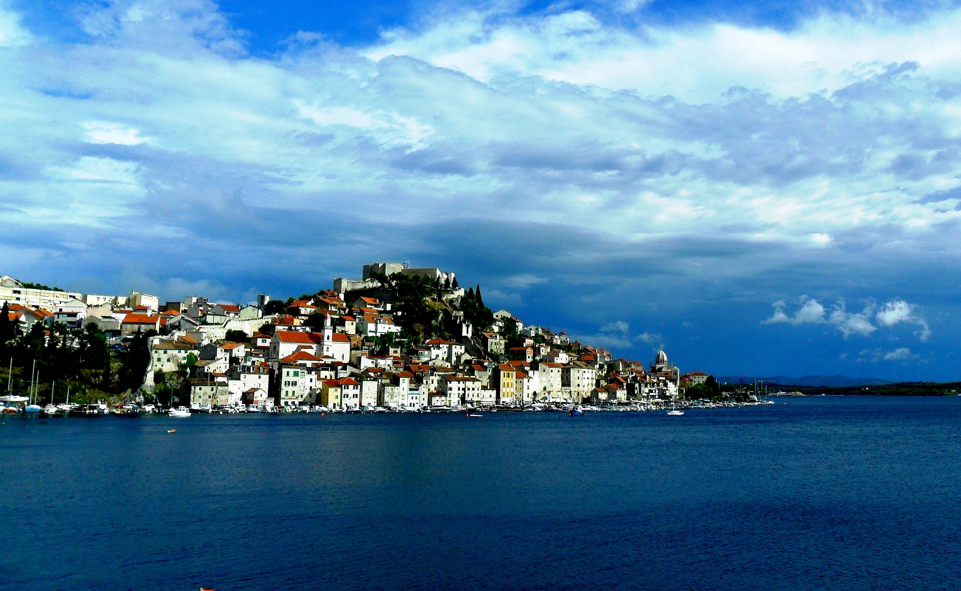 view-1558965_1920
